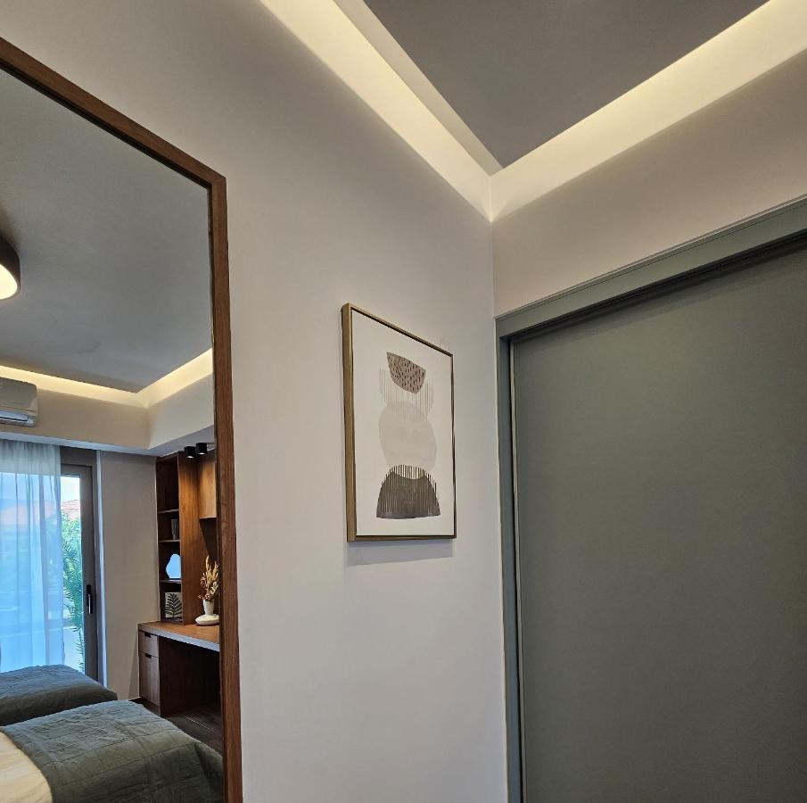 Calm & Dreamy Luxury Apts Pírgos 외부 사진