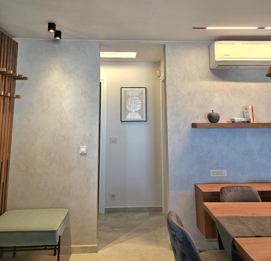 Calm & Dreamy Luxury Apts Pírgos 외부 사진
