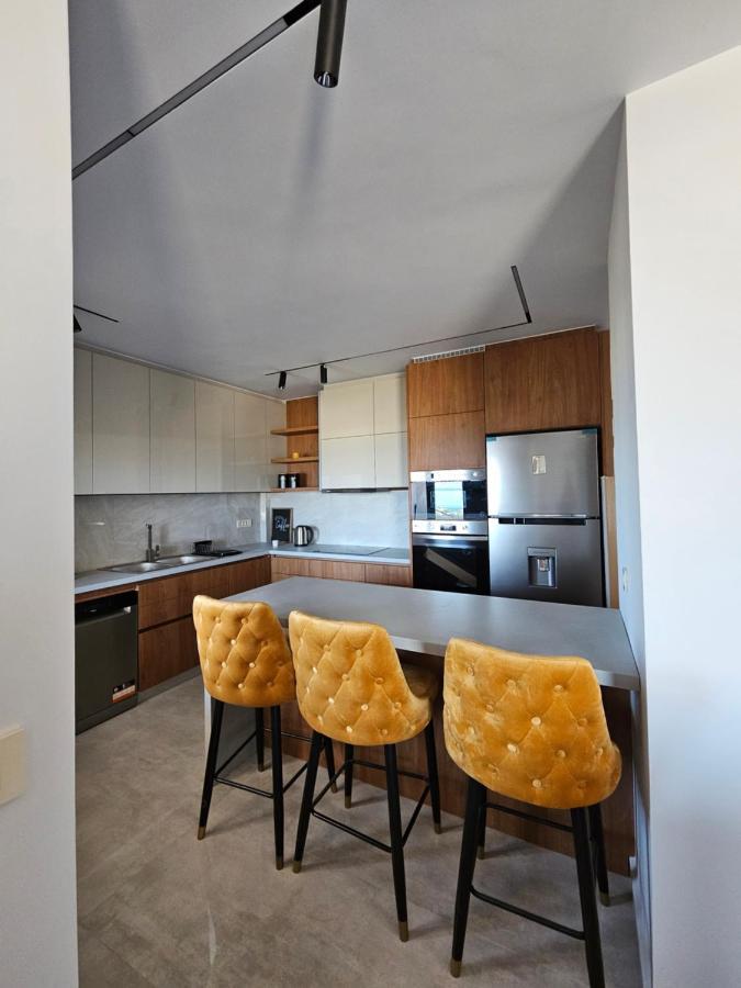 Calm & Dreamy Luxury Apts Pírgos 외부 사진