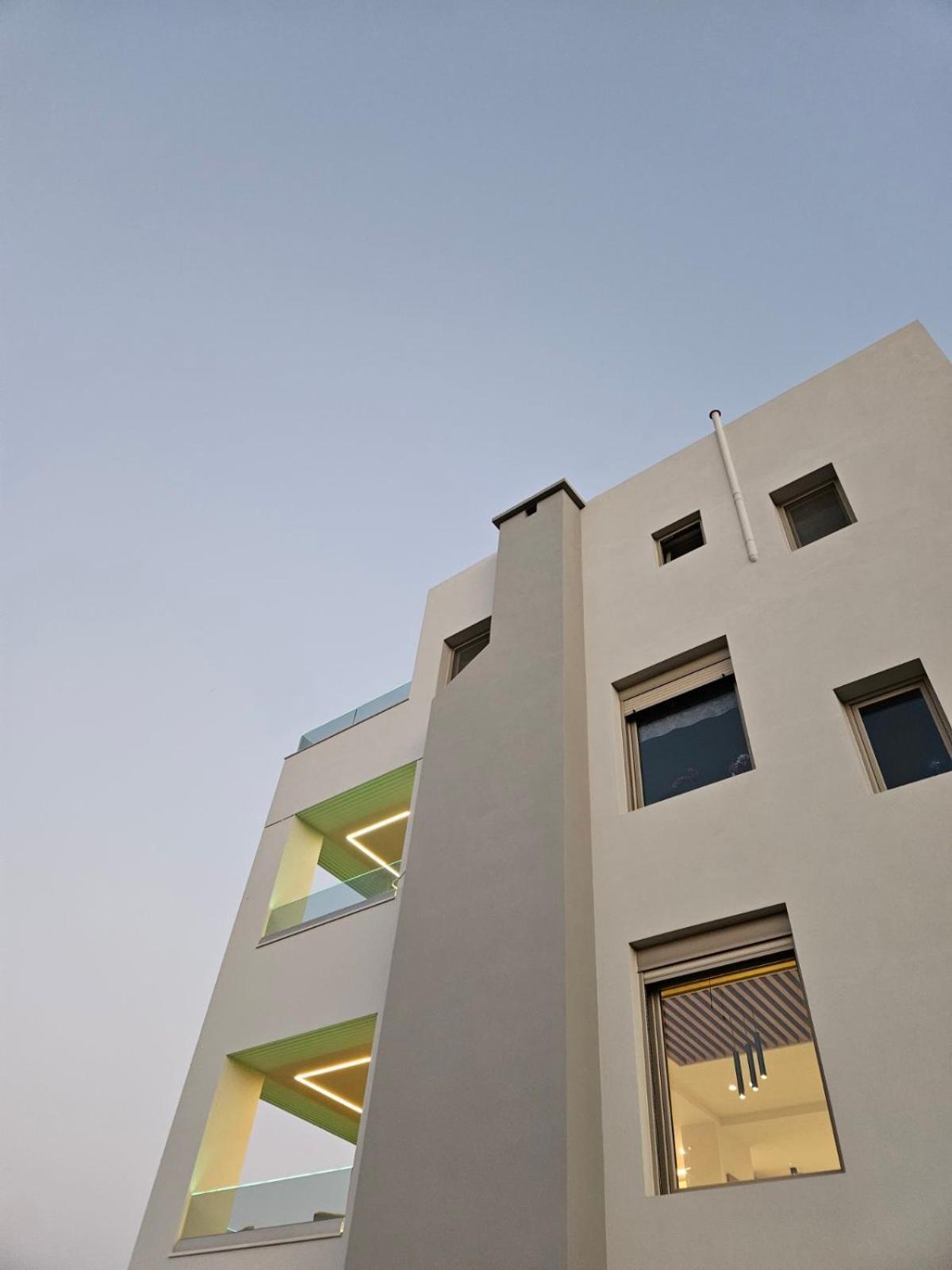 Calm & Dreamy Luxury Apts Pírgos 외부 사진