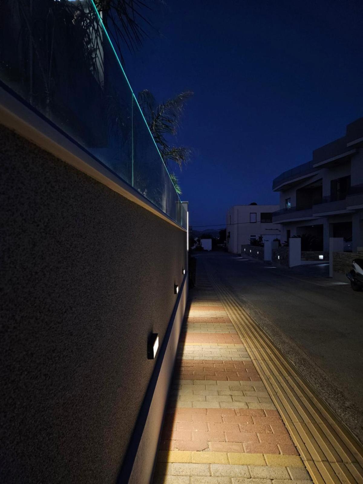 Calm & Dreamy Luxury Apts Pírgos 외부 사진