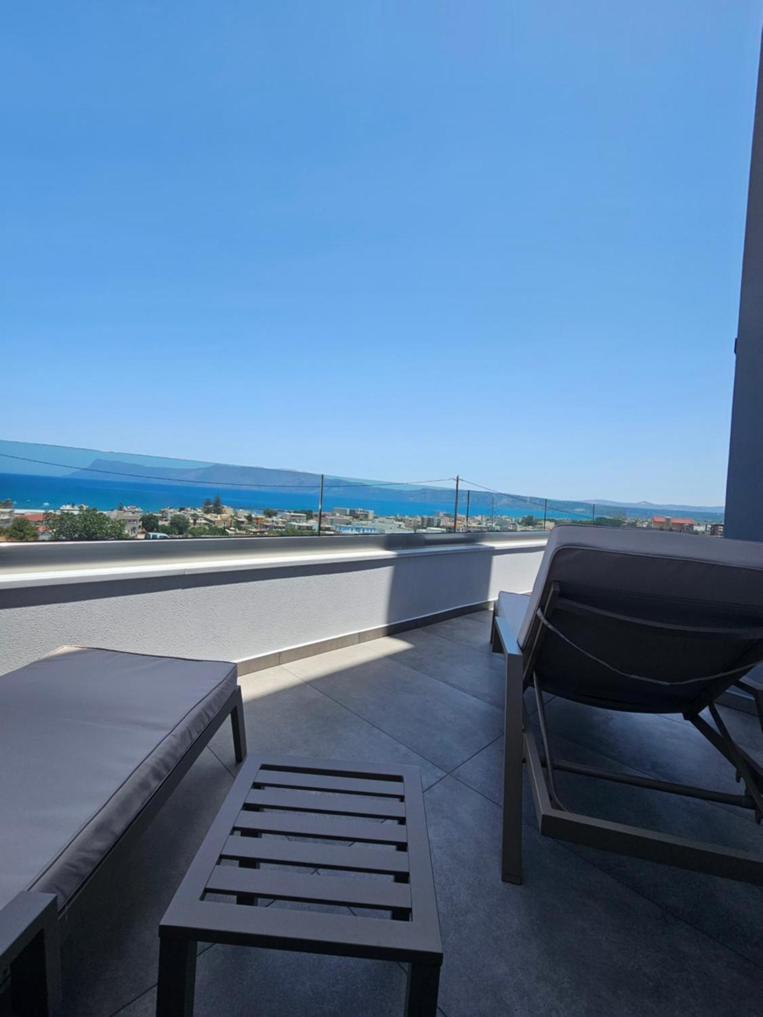 Calm & Dreamy Luxury Apts Pírgos 외부 사진